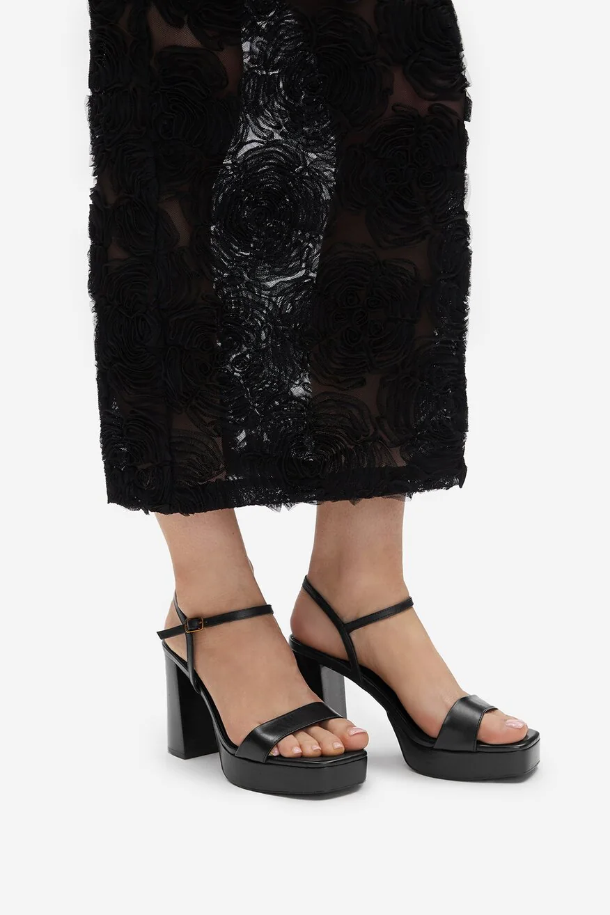 Black premium sandal